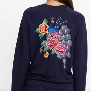 NEW: BEE ACTIVE LONG SLEEVE CREW PULLOVER in size S but runs large